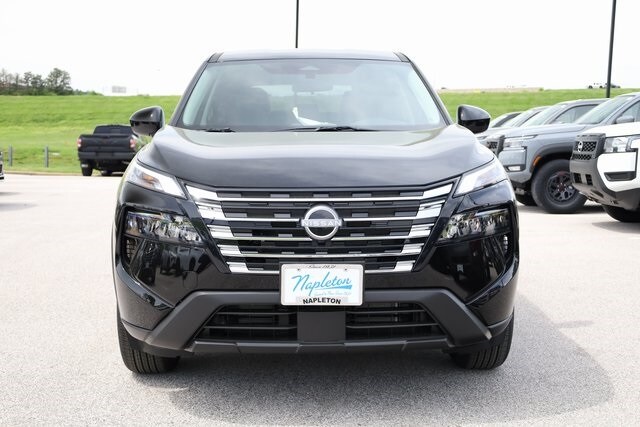 2025 Nissan Rogue SV photo 3