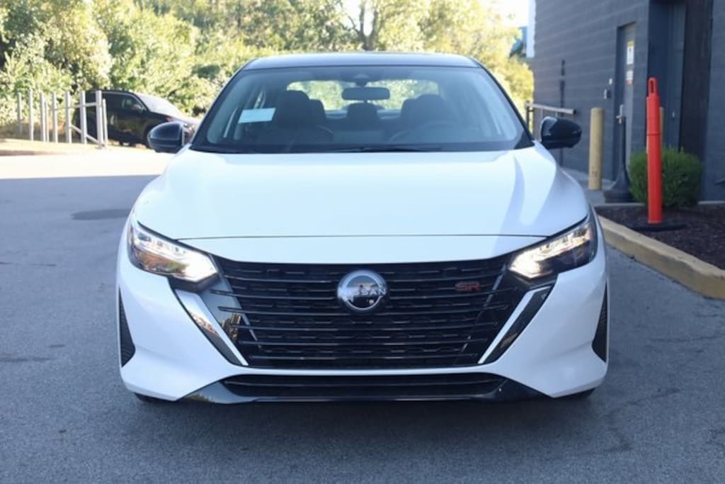 New 2025 Nissan Sentra SR Sedan
