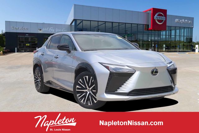 2023 Lexus RZ 450e 450e Luxury AWD's photo