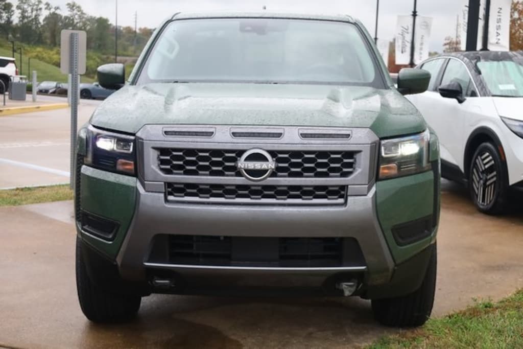 New 2026 Nissan Frontier SV Truck Crew Cab