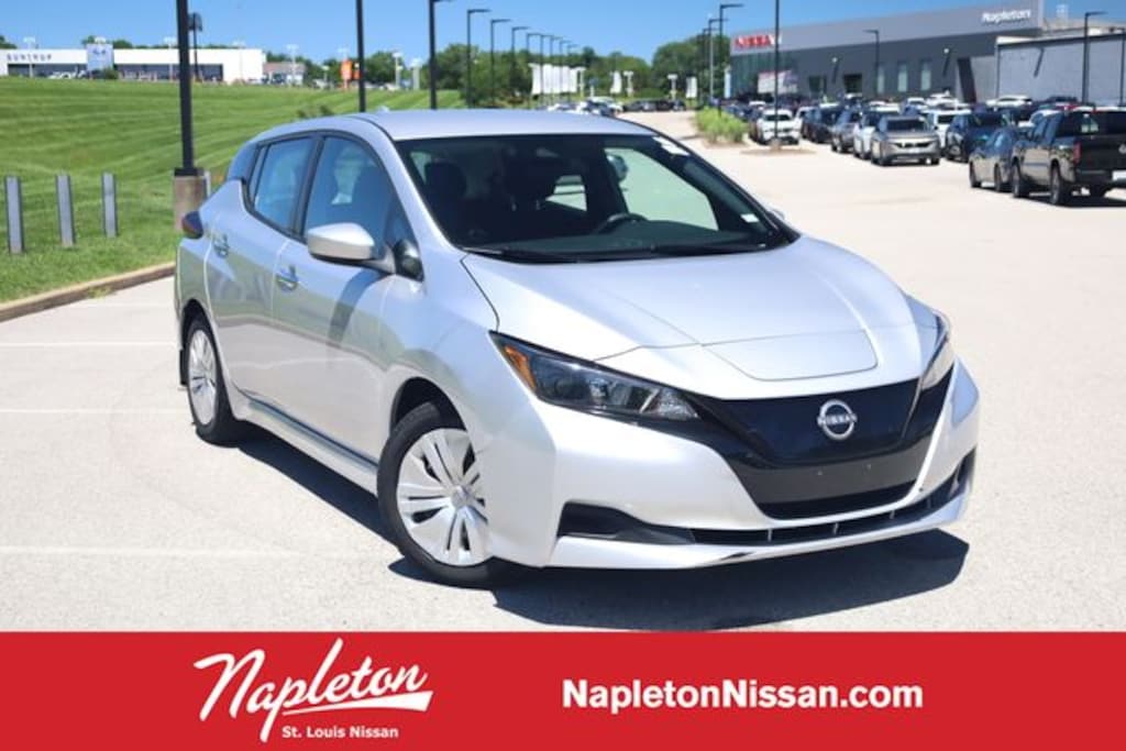 Used 2024 Nissan LEAF S Hatchback