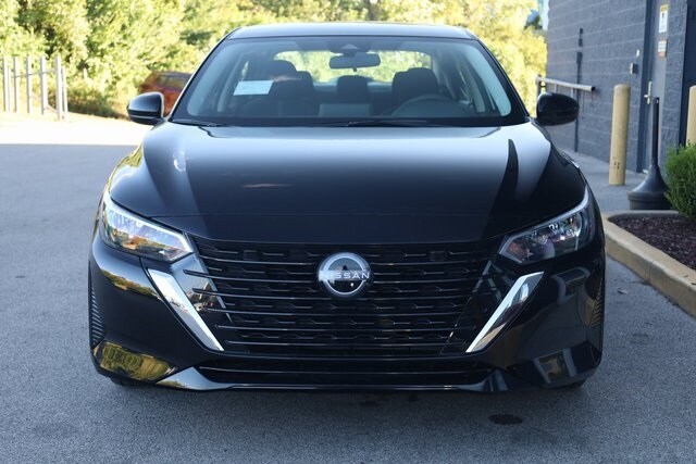 2025 Nissan Sentra SV photo 2