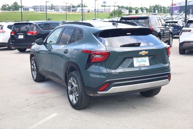 2025 Chevrolet Trax LT - Photo 7