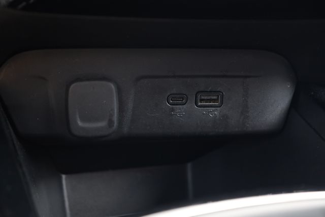 2025 Chevrolet Trax LT - Photo 24