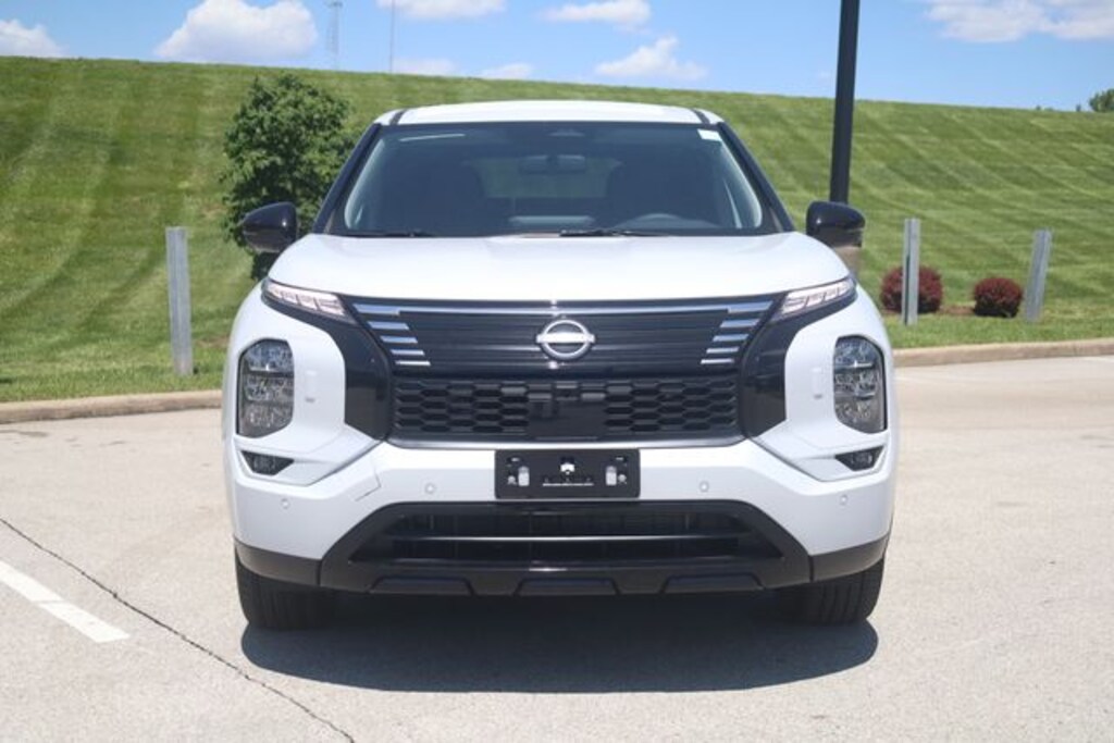 New 2026 Nissan Rogue Plug-In Hybrid SL SUV