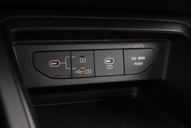 2025 Kia K5 LXS - Photo 20
