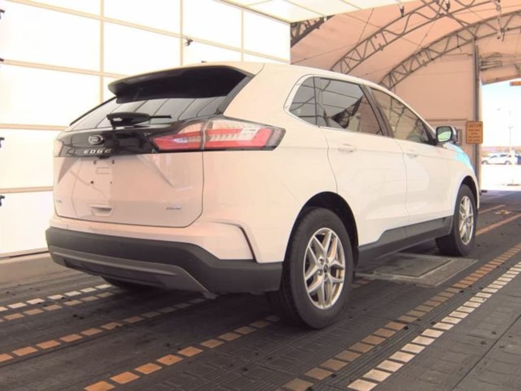 Used 2024 Ford Edge SUV