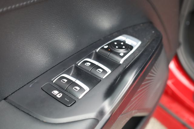 2025 Kia K5 LXS - Photo 15