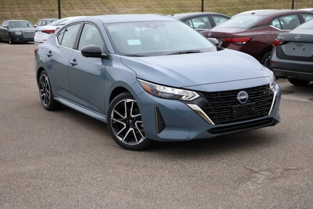 New 2025 Nissan Sentra SR Sedan