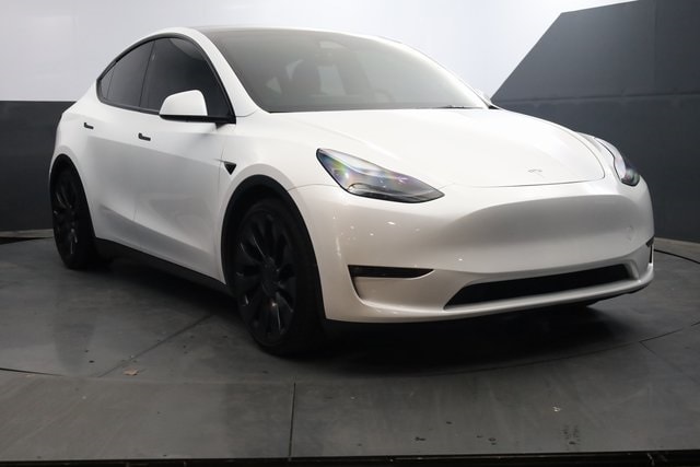 Used 2023 Tesla Model Y Performance with VIN 7SAYGDEF9PF834513 for sale in St. Louis, MO