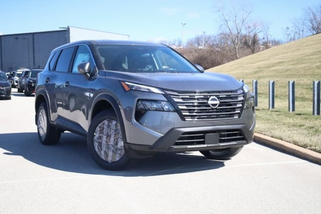 New 2026 Nissan Rogue SV SUV