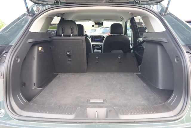 2025 Chevrolet Trax LT - Photo 30