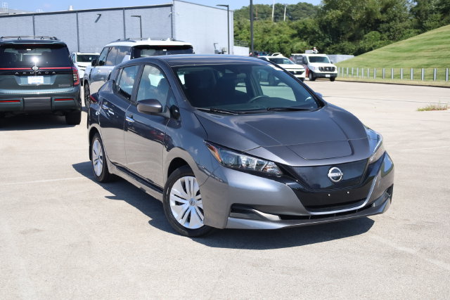 Used 2023 Nissan Leaf S with VIN 1N4AZ1BV2PC560450 for sale in St. Louis, MO