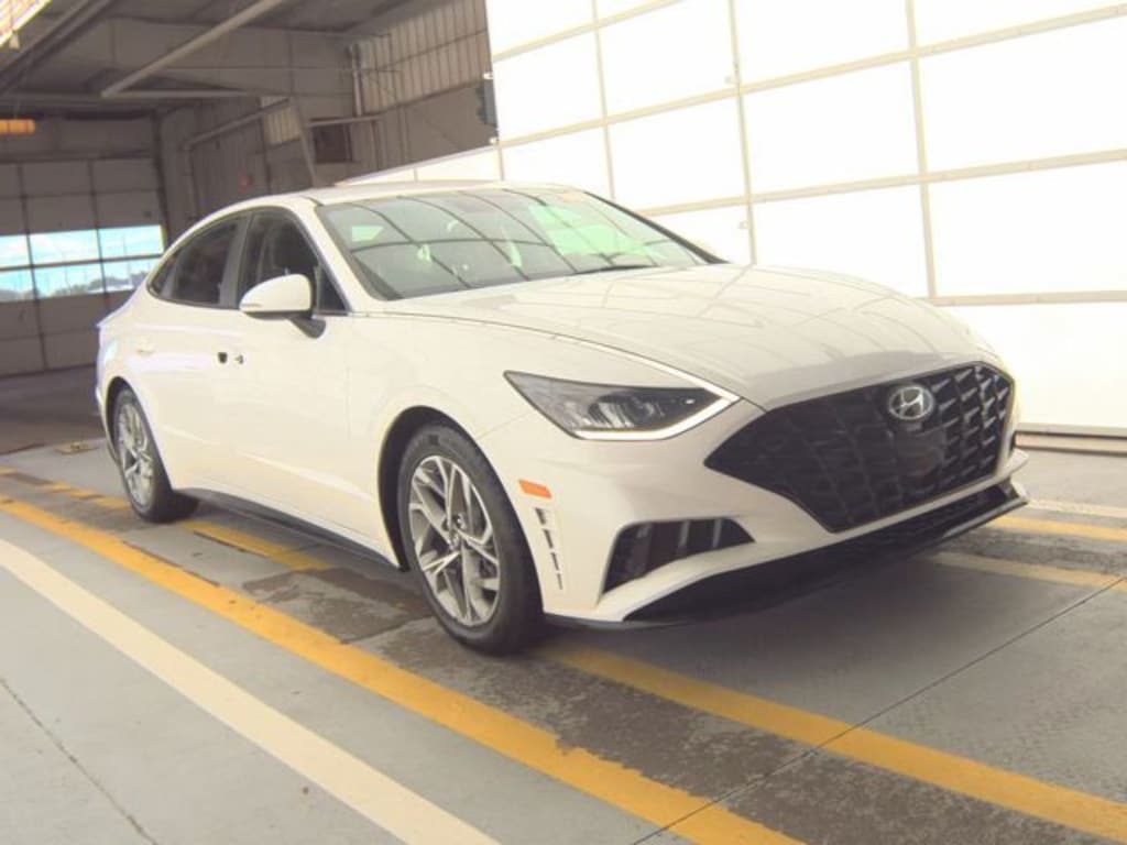 Used 2022 Hyundai Sonata SEL Sedan