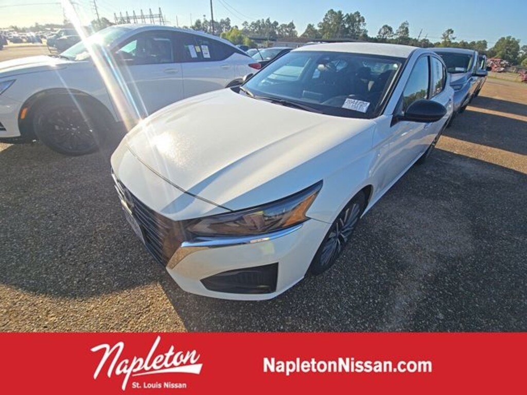 Used 2025 Nissan Altima SV Sedan