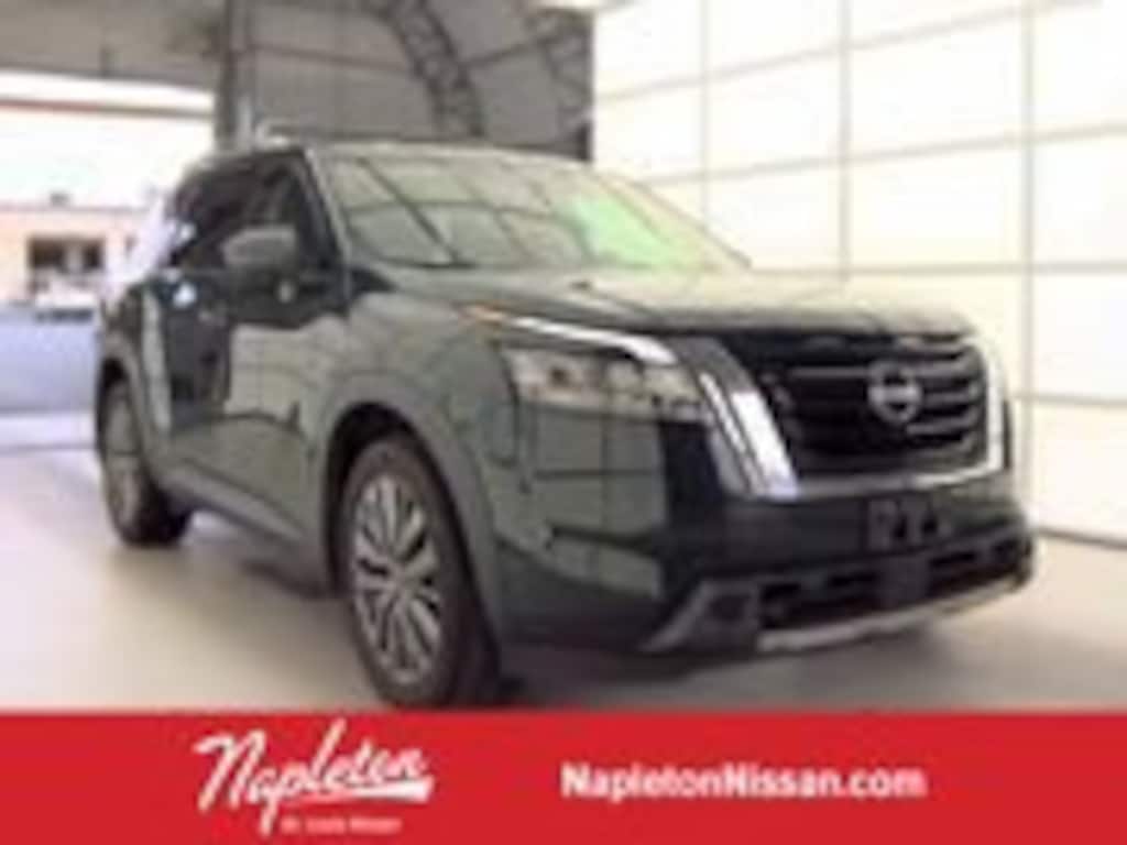 Used 2023 Nissan Pathfinder SL SUV
