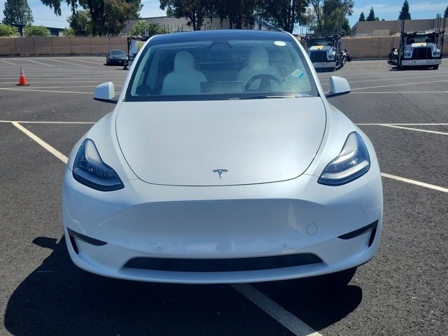 Used 2014 Tesla Model S S with VIN 5YJSA1H28EFP63586 for sale in Saint Louis, MO