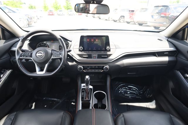 2025 Nissan Altima SR - Photo 16