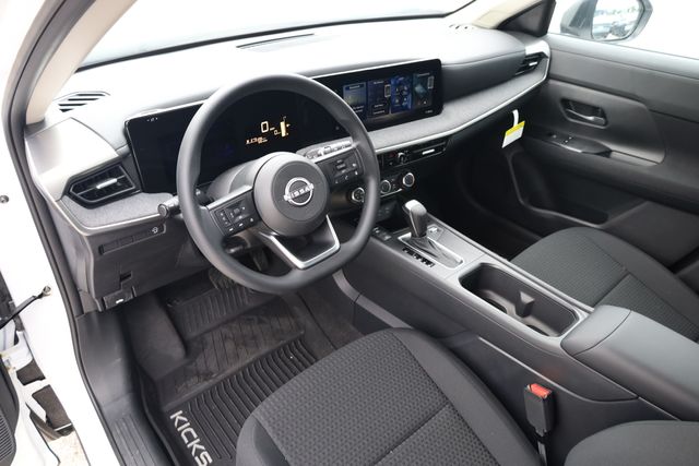 2026 Nissan KICKS S - Photo 9