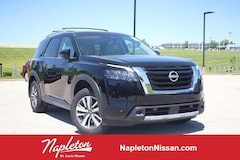 2025 Nissan Pathfinder SL SUV