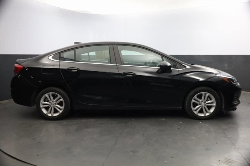 Used 2019 Chevrolet Cruze LT Sedan