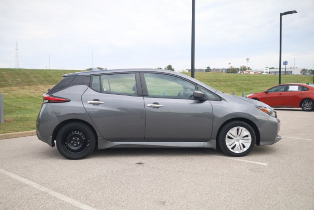 Used 2025 Nissan LEAF S Hatchback