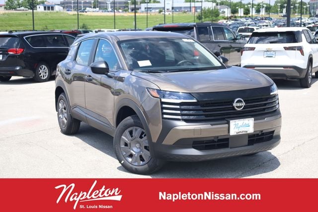 2026 Nissan Kicks 2.0 S's photo