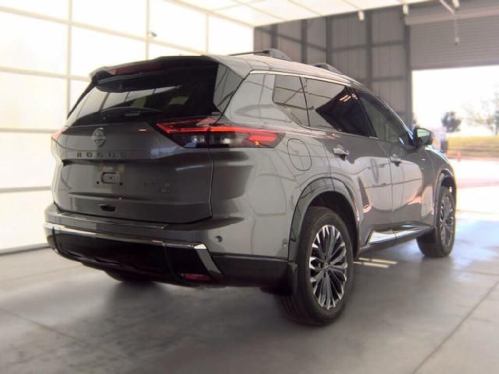 Used 2026 Nissan Rogue Platinum SUV