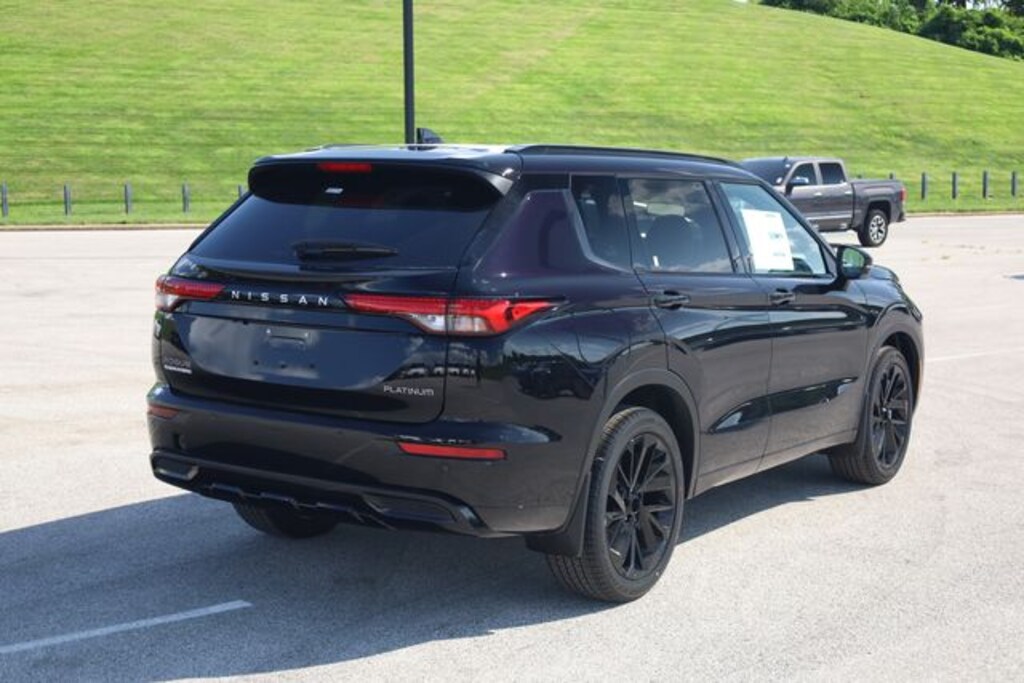 New 2026 Nissan Rogue Plug-In Hybrid Platinum SUV
