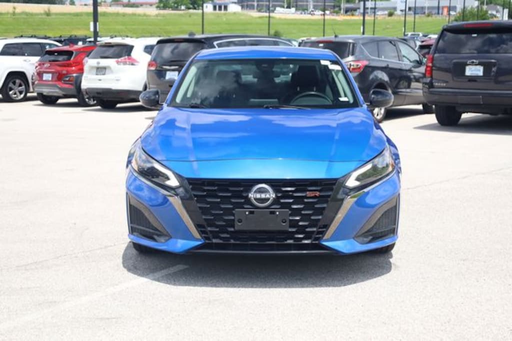 Certified 2025 Nissan Altima SR Sedan