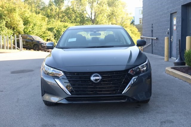 2025 Nissan Sentra SV photo 2