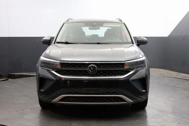 2023 Volkswagen Taos S photo 2