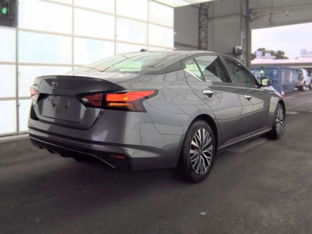 Used 2025 Nissan Altima SV Sedan