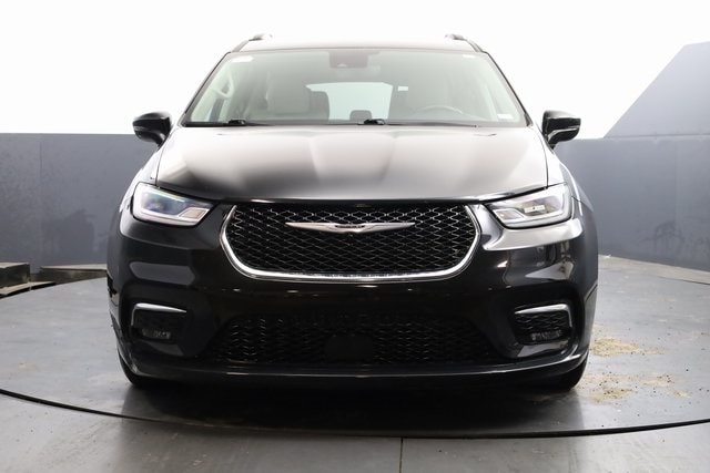 Used 2021 Chrysler Pacifica Touring L with VIN 2C4RC1BG0MR591957 for sale in Saint Louis, MO