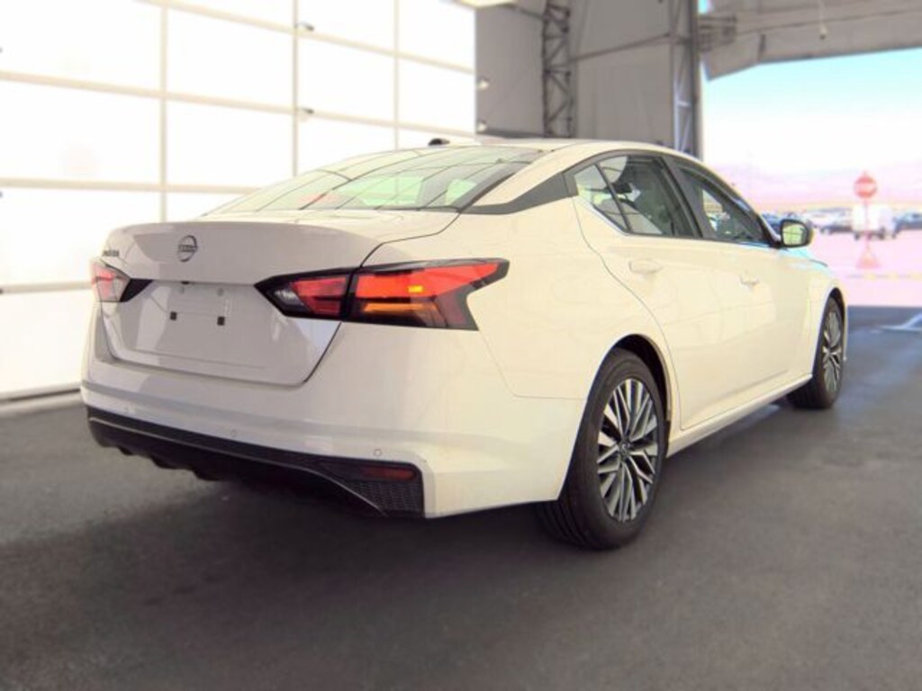 Used 2026 Nissan Altima SV Sedan