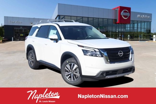 2025 Nissan Pathfinder SL SUV