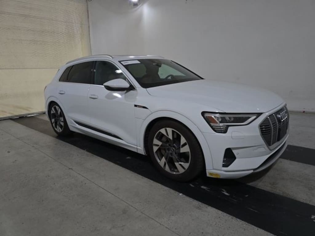 Used 2022 Audi e-tron Premium SUV