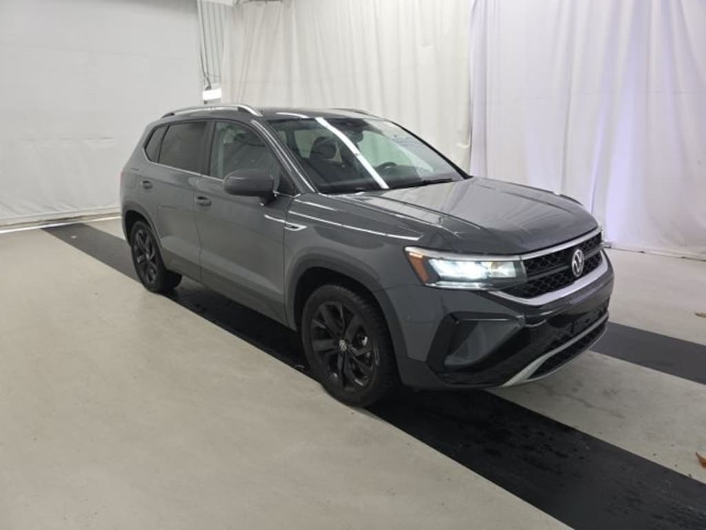 Used 2022 Volkswagen Taos 1.5T SE 4MOTION SUV