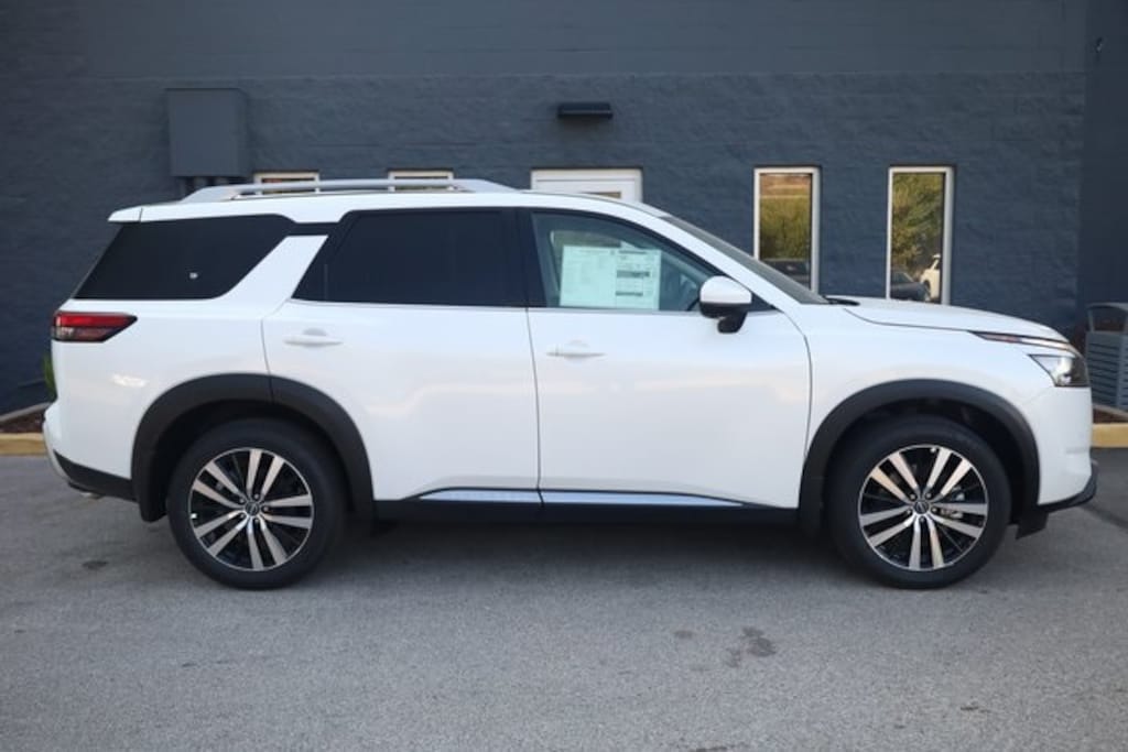 New 2025 Nissan Pathfinder Platinum SUV