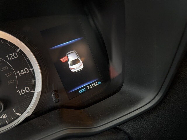 2021 Toyota Corolla LE photo 4