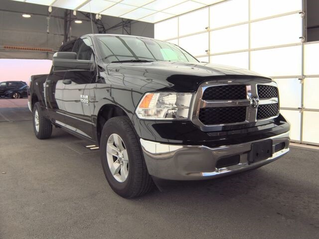 2023 Ram 1500 SLT photo 2