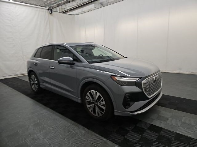 2023 Audi Q4 40 E-tron Premium Plus photo 2