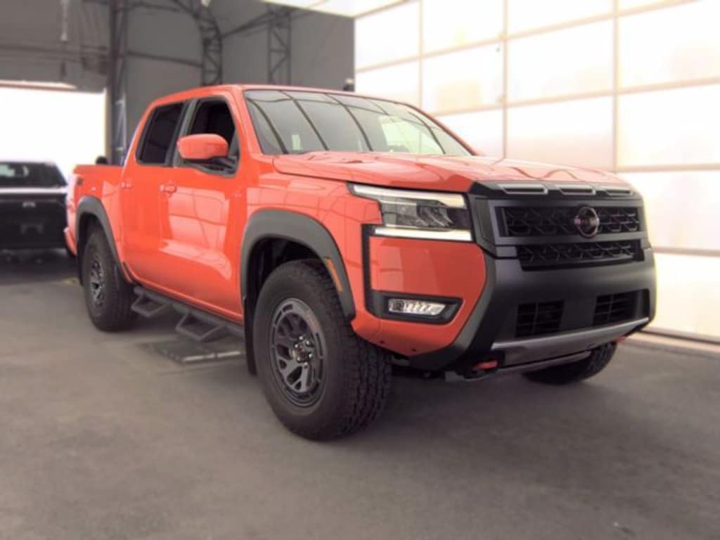 Used 2025 Nissan Frontier PRO-4X Truck Crew Cab