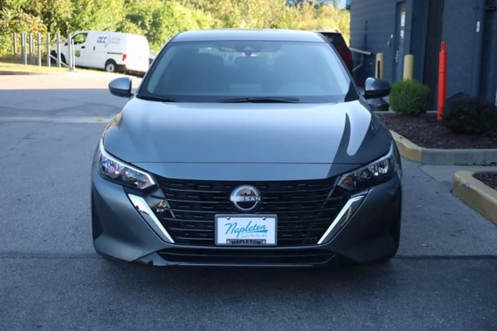 New 2025 Nissan Sentra SV Sedan