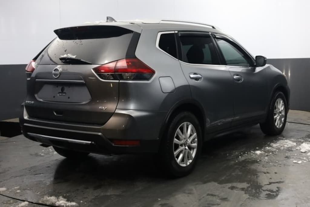 Used 2018 Nissan Rogue SV SUV