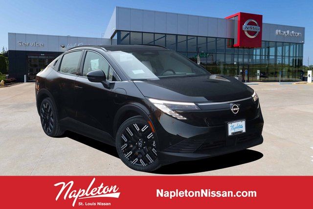 2026 Nissan Leaf Platinum+'s photo