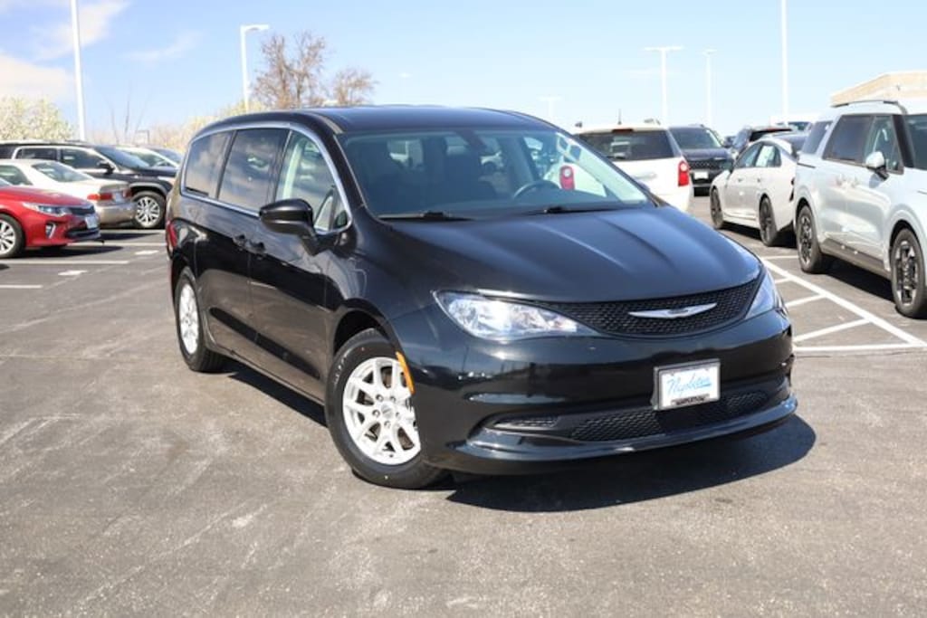 Used 2022 Chrysler Voyager LX Van Passenger Van