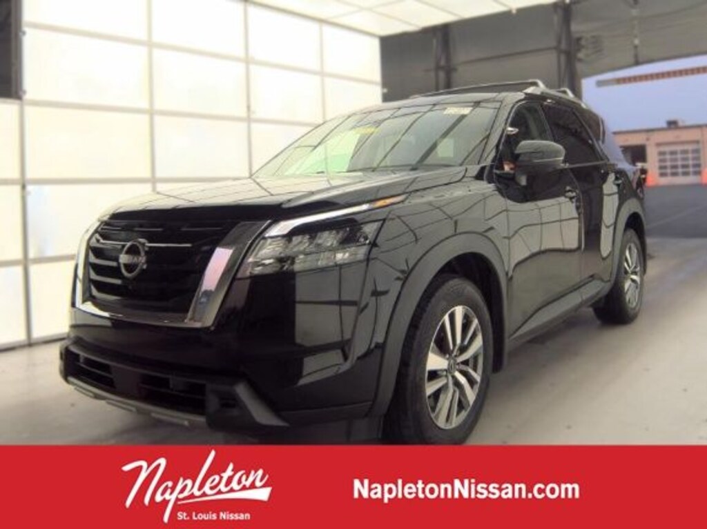 Used 2024 Nissan Pathfinder SL SUV