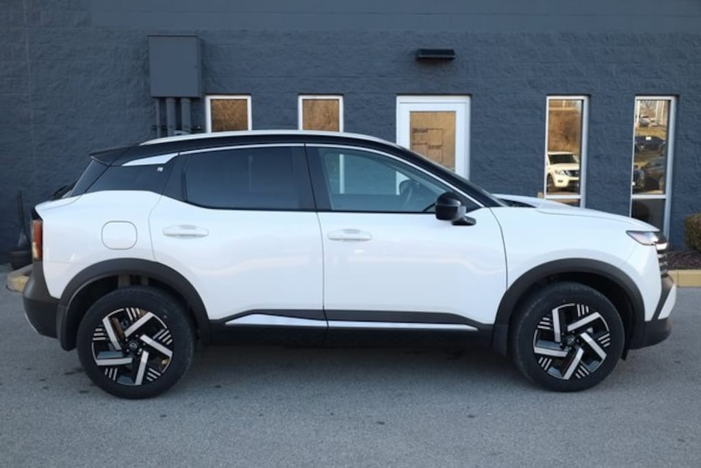 New 2026 Nissan Kicks SV SUV