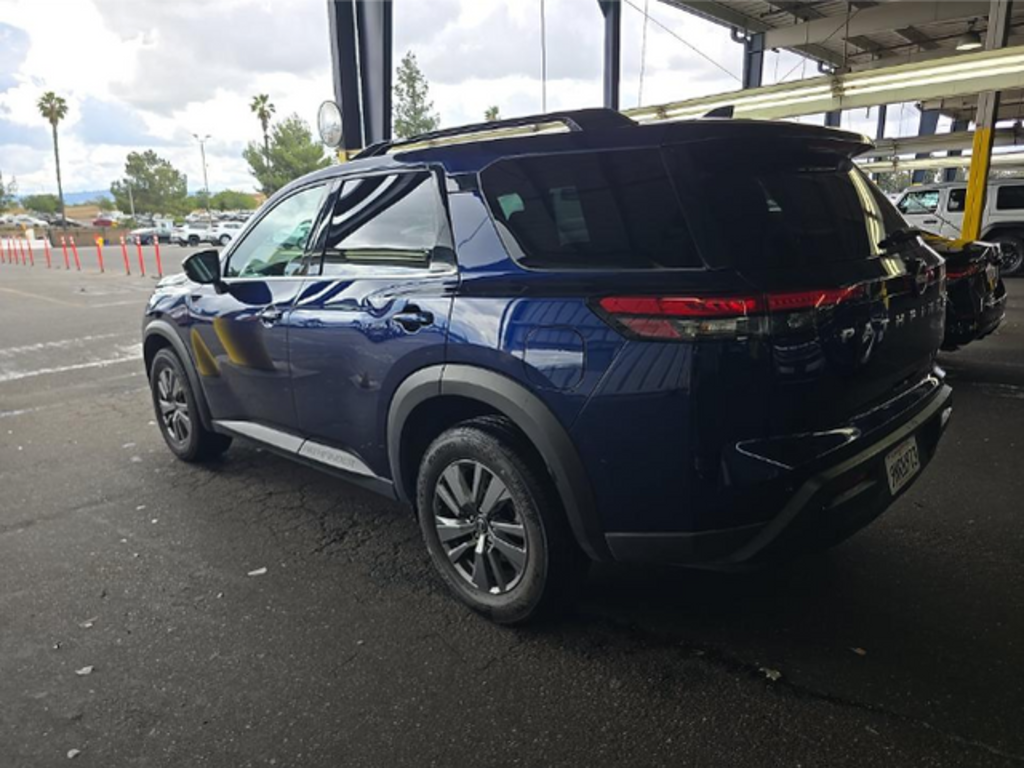 Used 2025 Nissan Pathfinder SV SUV
